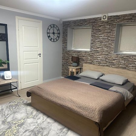 Zair Apartments Talin Exterior foto